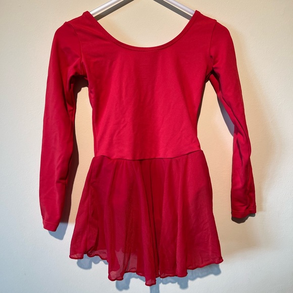 Great Condition long-sleeved leotard with attached skirt size 2-4 red - Picture 2 of 4
